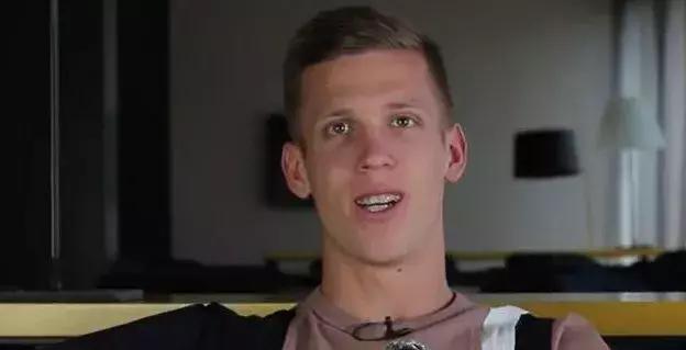 萨老爷子--米兰报--萨里突然火了,阿囧突然下课了