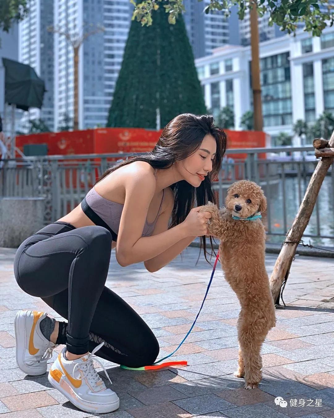 她身高178公分，颜值不输明星，大围度身材堪比模特，你喜欢吗