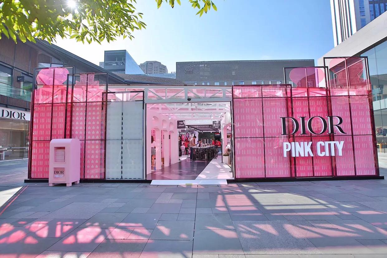 迪奥高定红唇限时店亮相成都,成都专柜迪奥