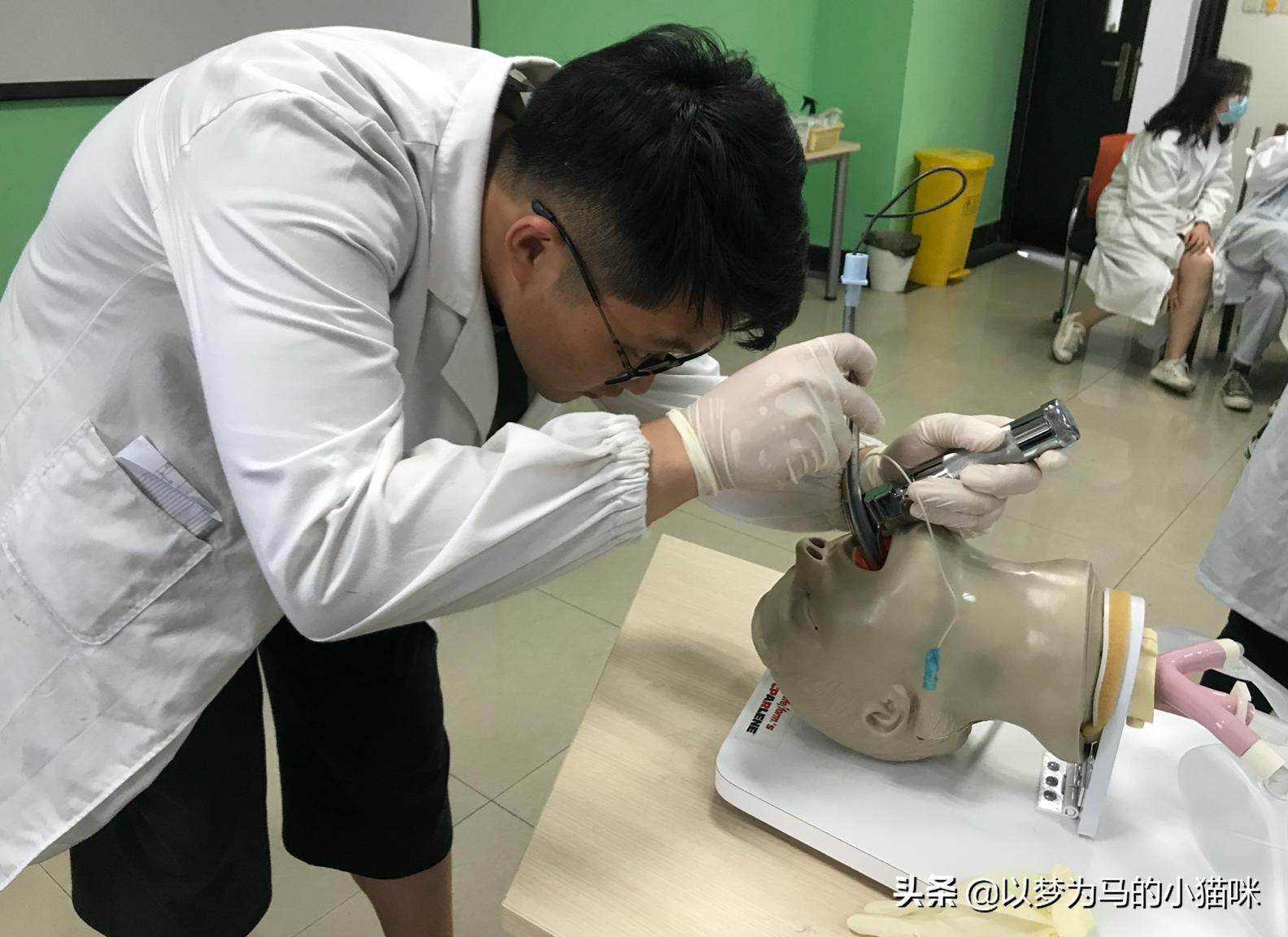 填报志愿未来前景最好的十大专业,普通大专什么志愿最有前景