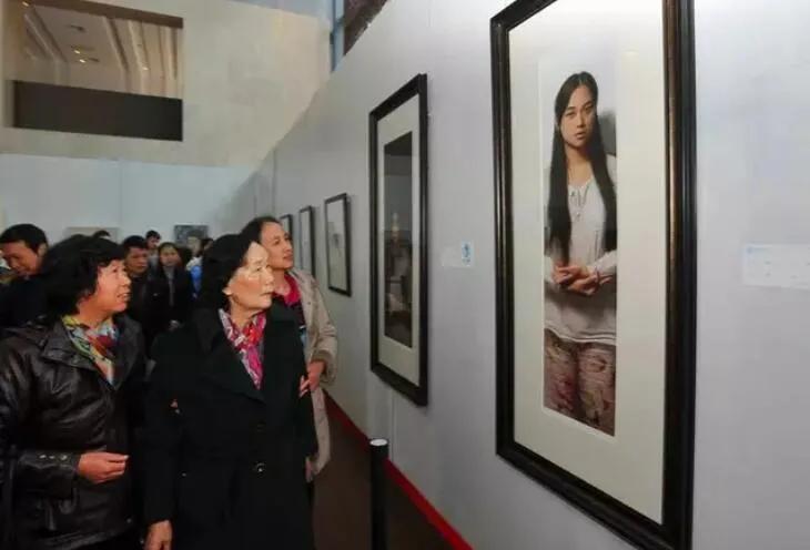 冷军画的鸡卖80万,马云收藏冷军画