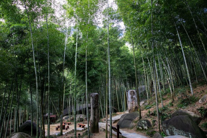 南昌月亮湾一日游最佳攻略,南昌月亮湾旅游攻略和自驾游攻略