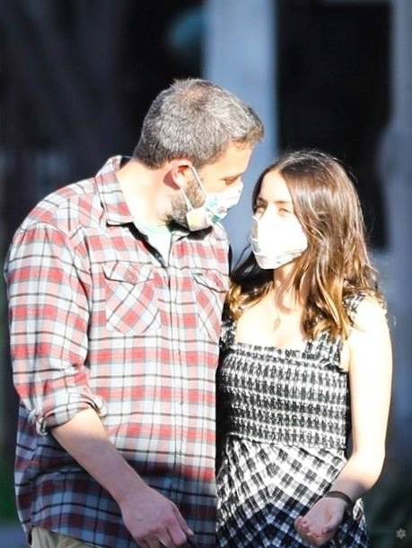 本阿弗莱克和安娜分手了吗,本阿弗莱克安娜德阿玛斯