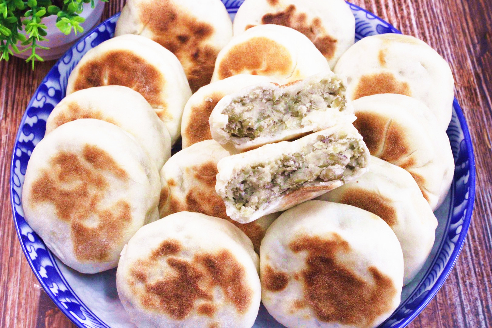 自制软皮绿豆饼,在家自制酥皮冰绿豆饼不用烤箱