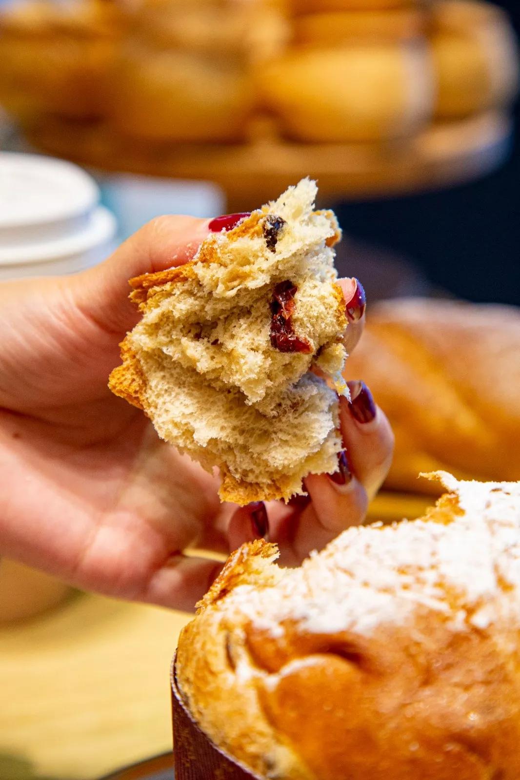 日本来的面包，“落户”深圳，里面竟然还“藏钱”