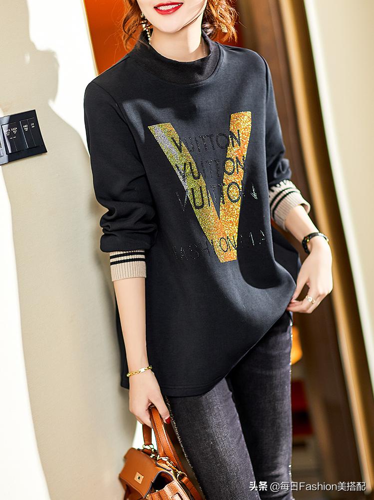 微胖女生卫衣显瘦版型学院风v领,微胖女人穿了冬季修身直筒卫衣