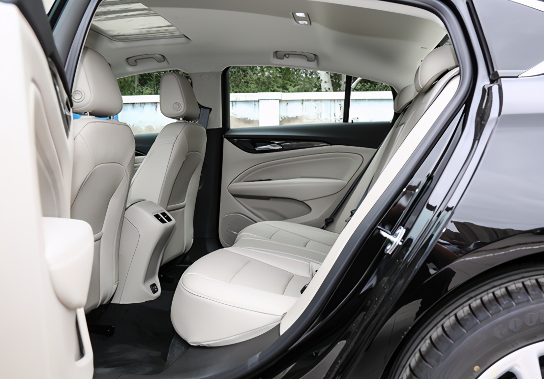 别克君威1.5t油耗真实油耗多少,2018年君威1.5t8万km能不能买