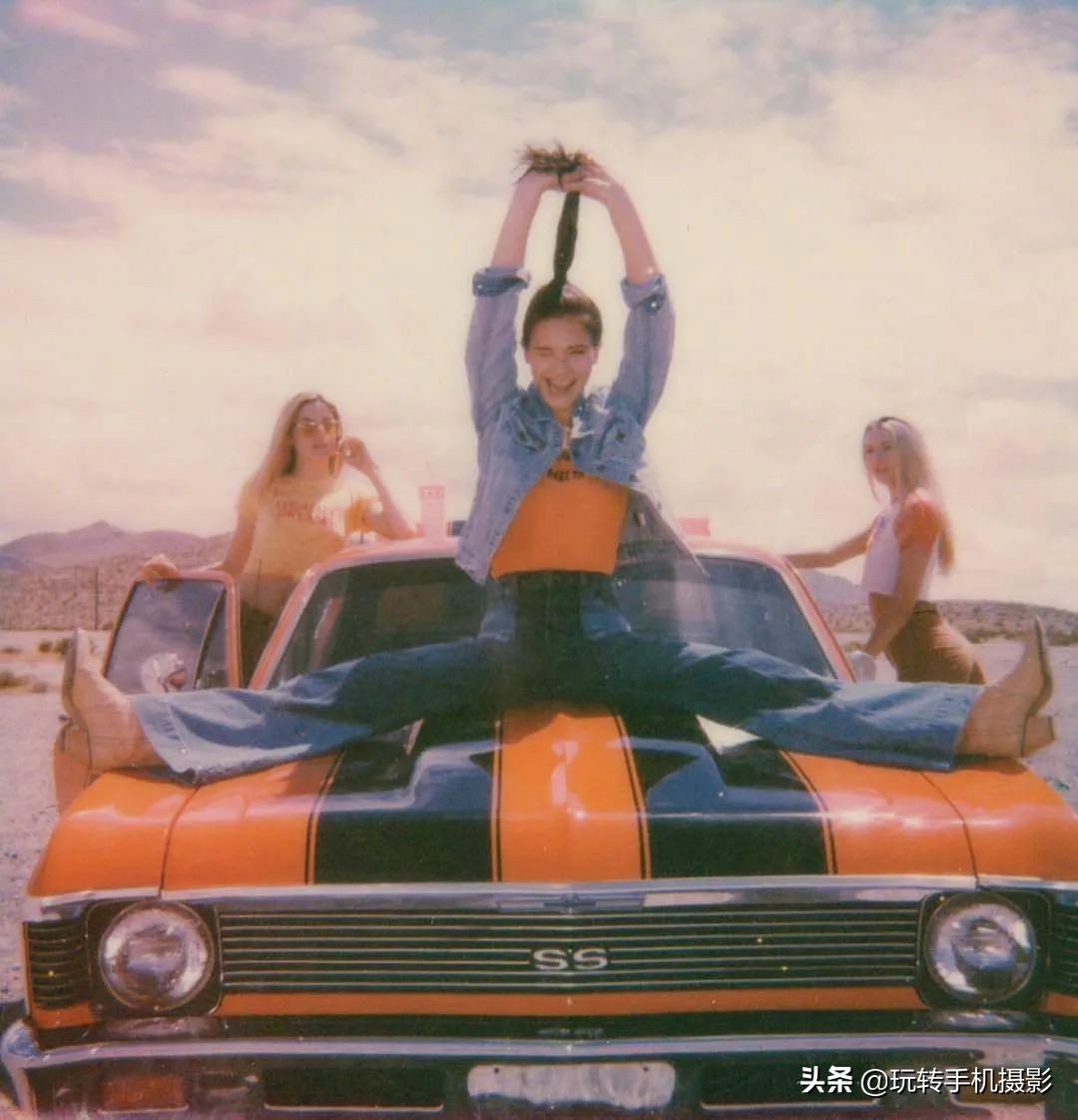 室内泳池闺蜜拍照姿势,多个闺蜜拍照姿势大全