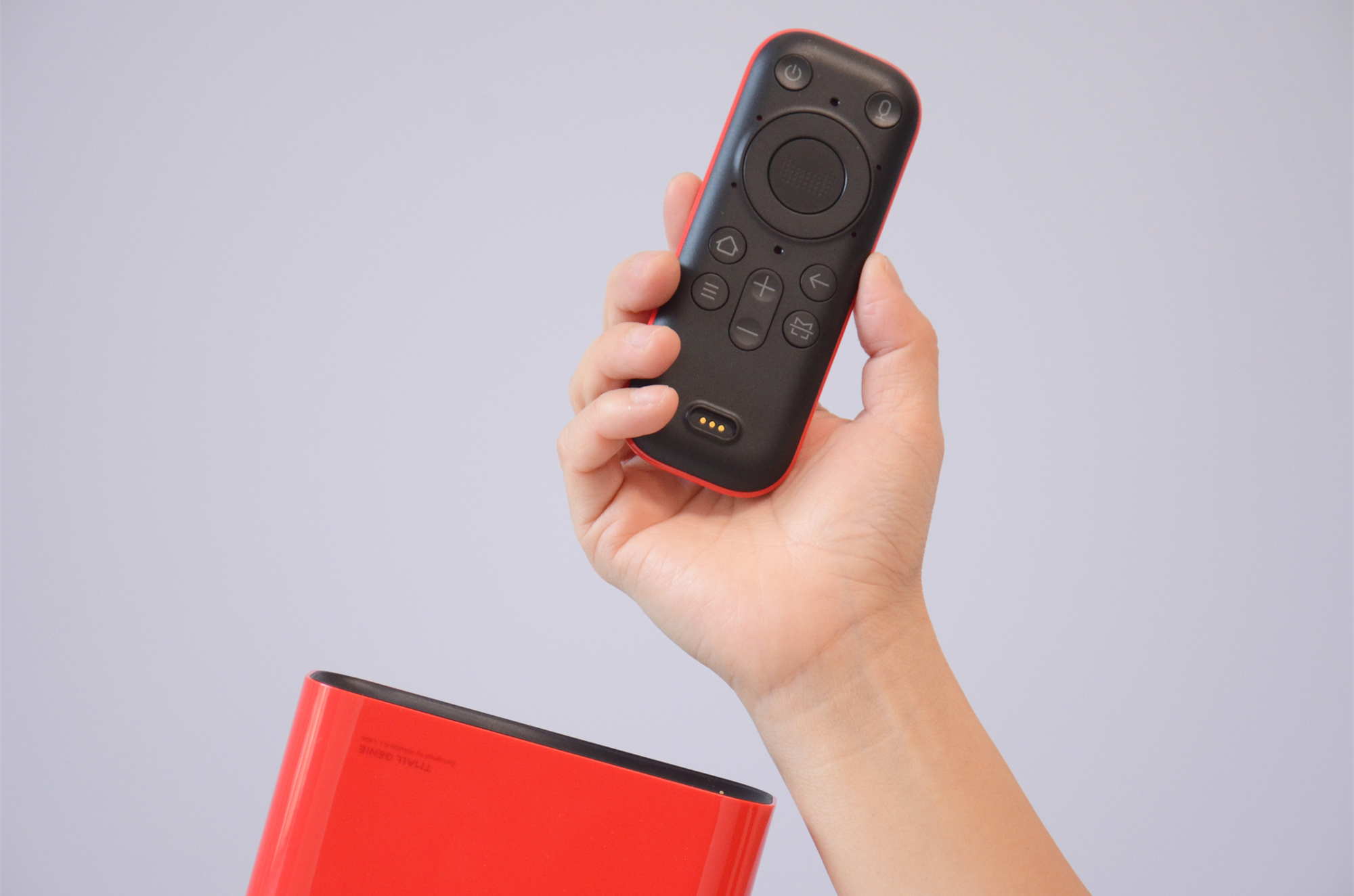 投影仪小巧可以投天花板,投影仪可以做到很小吗