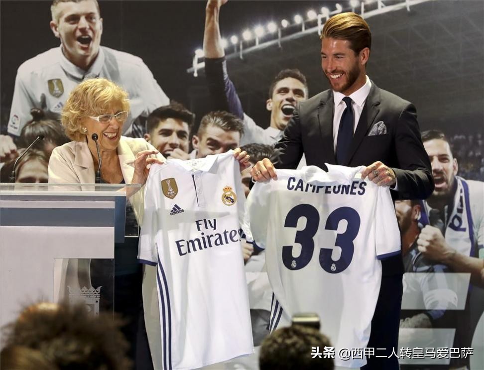 巴萨夺冠t恤,巴萨夺冠为什么要举10号球衣