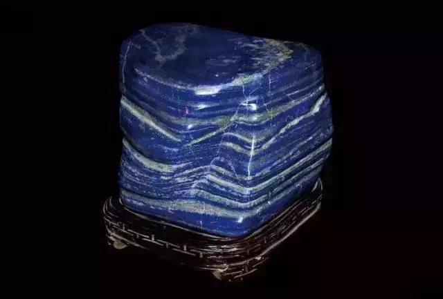 捡到这样的石头千万别扔桌子,遇到这样的石头赶紧捡