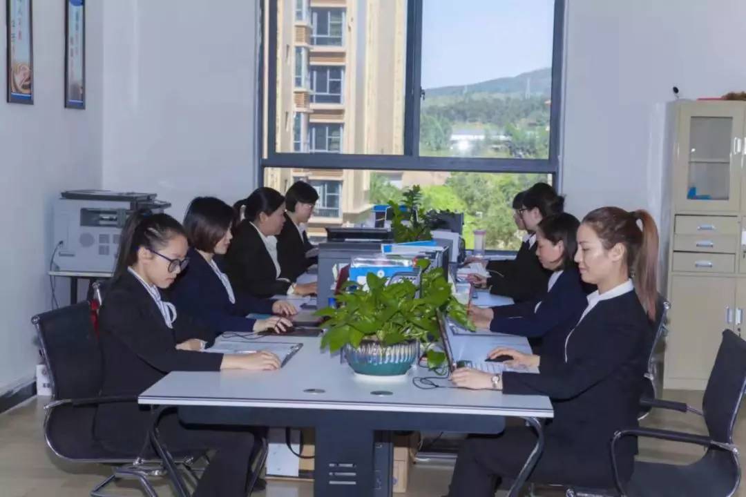 同行们都在远观的一个项目，成为她每月多入10万的利器