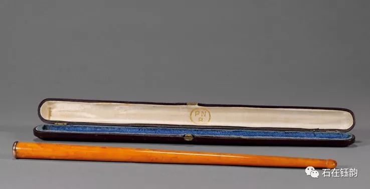 一对瓷器拍卖 (拍卖100元的瓷器)