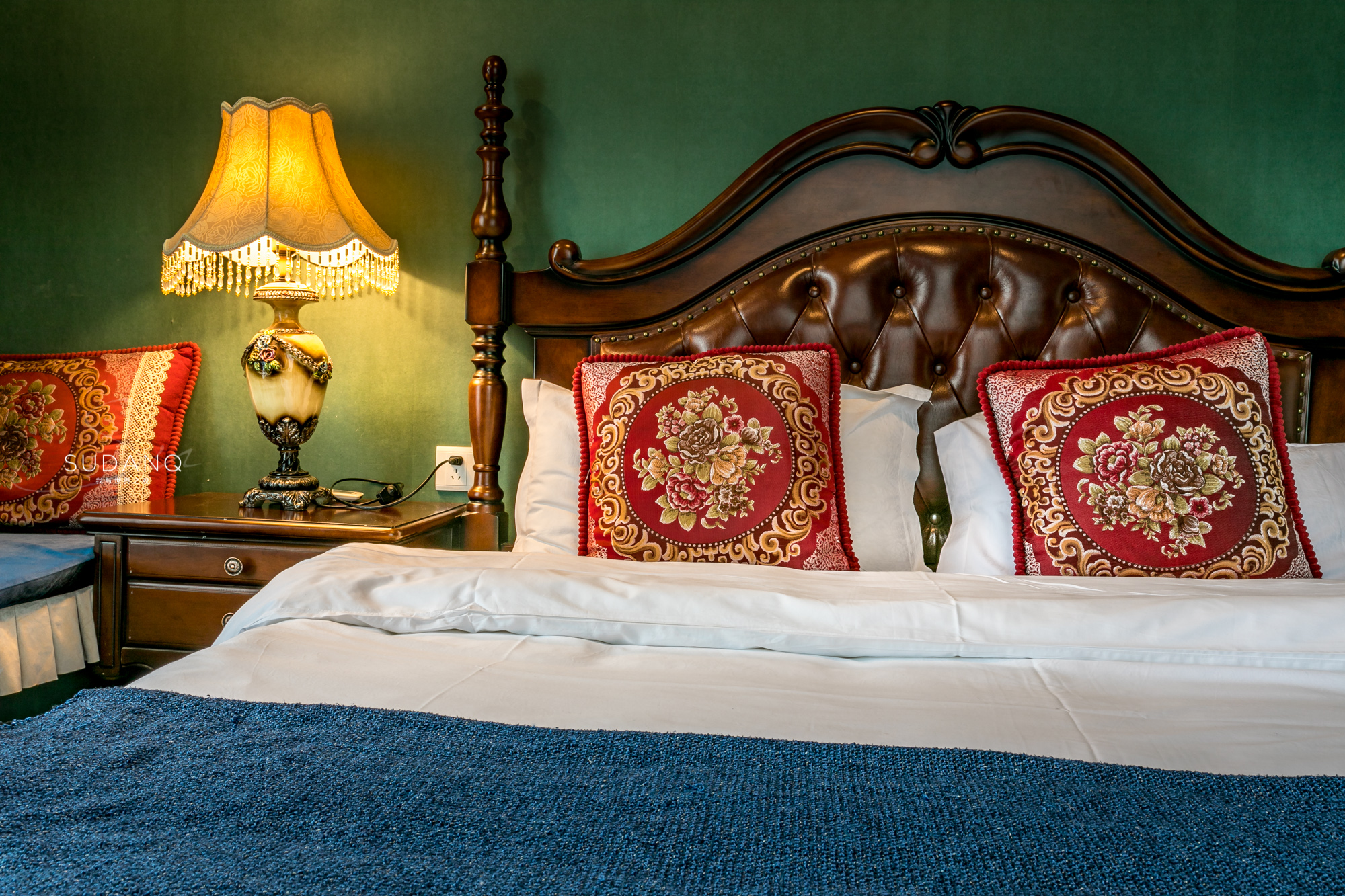 打卡武汉网红民宿:现代与古典的繁华人间,藏有“鹿野”