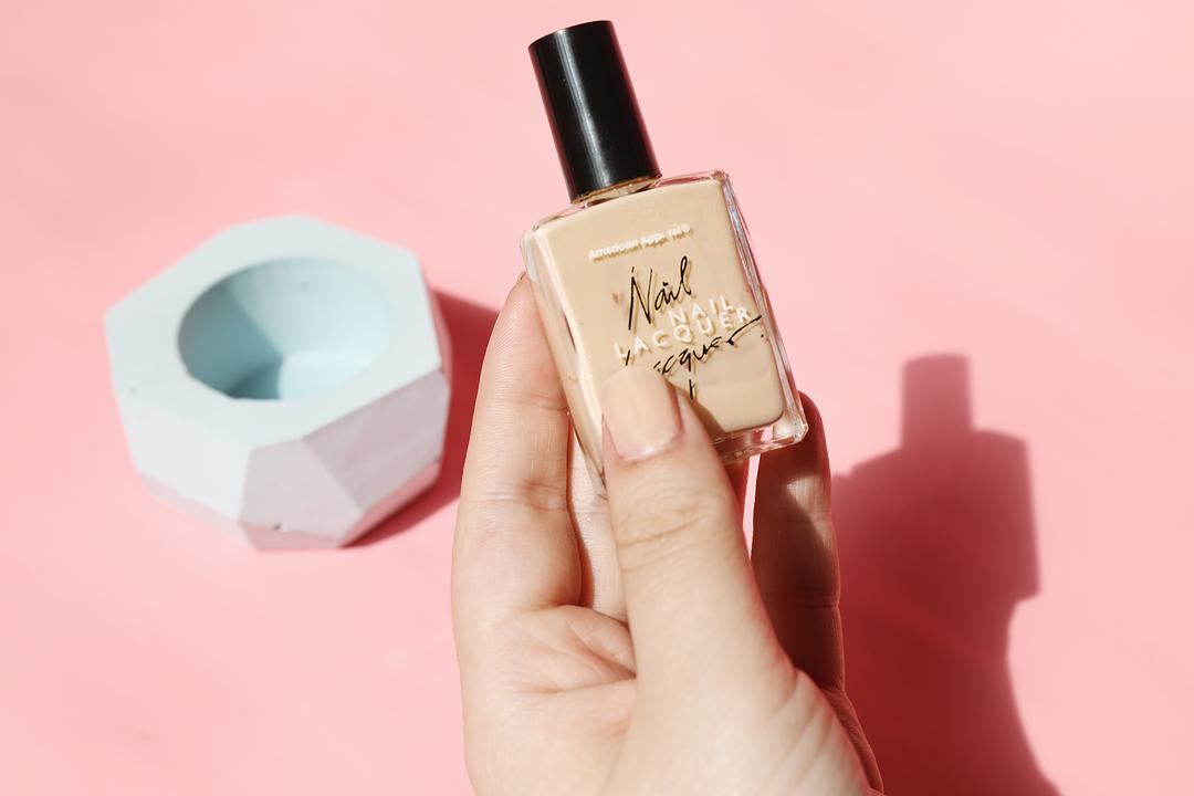 美甲小白建议买什么颜色的指甲油,好看百搭指甲油推荐