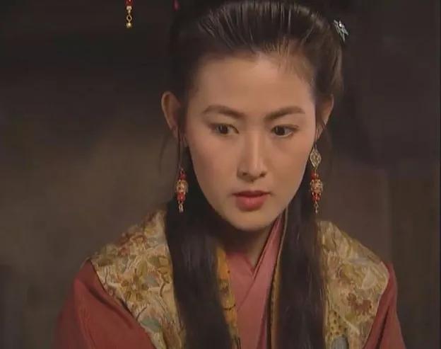 黄圣依还记得她演的七仙女吗,天仙配七仙女黄圣依身份暴露