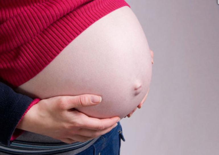 临近预产期孕妈什么反应,孕晚期快到预产期都有哪些症状