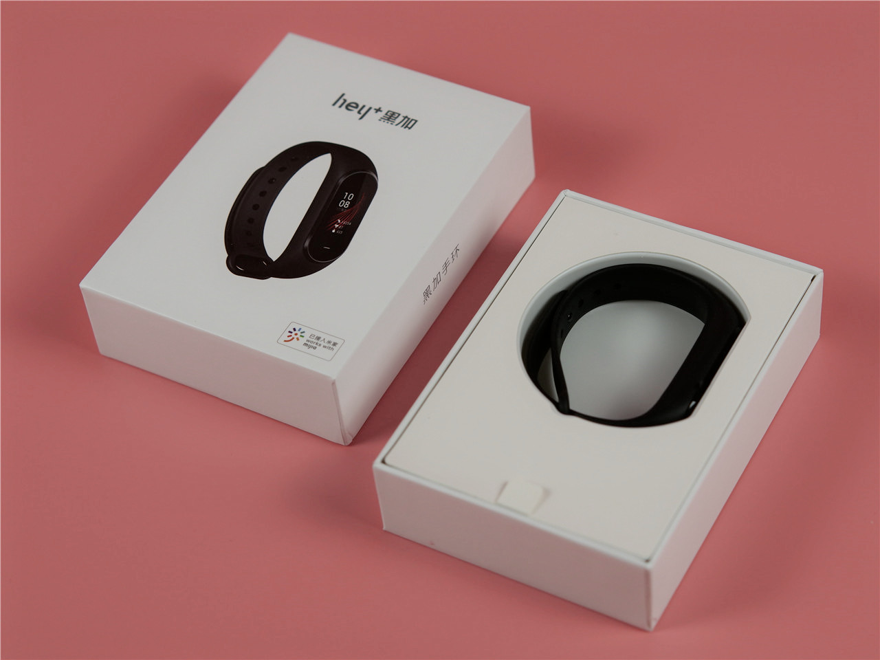 有品上架一款拥有彩色腕带可刷公交刷地铁能够模拟门禁卡黑加手环