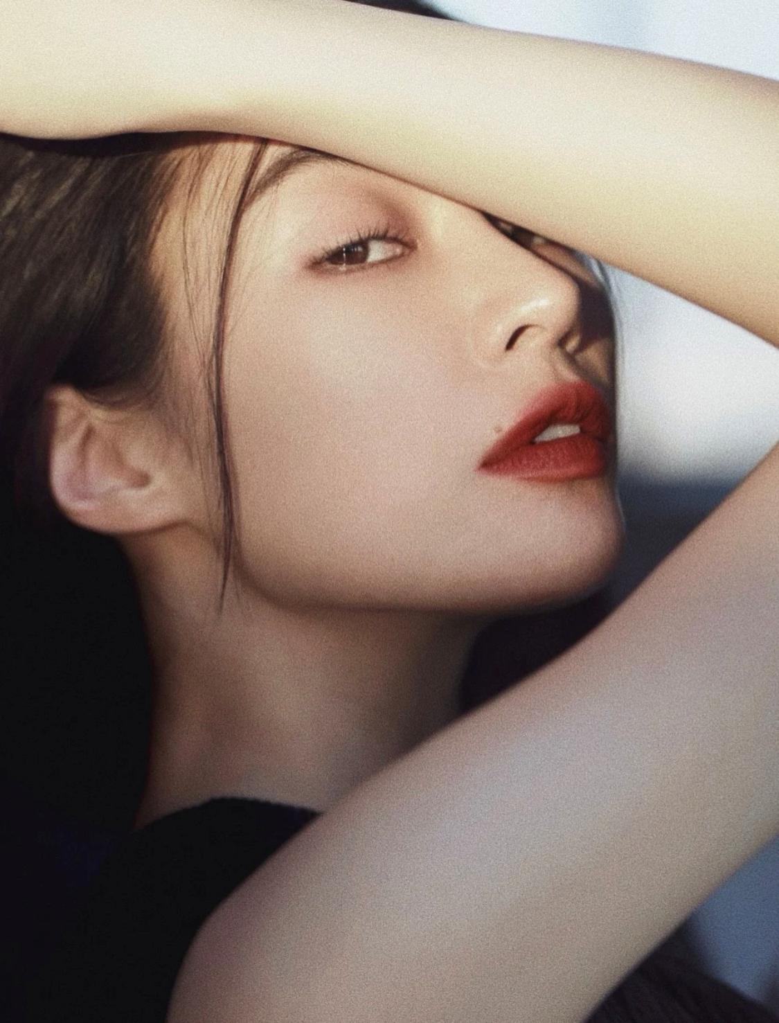 黄黑皮穿胡萝卜色好看吗,黄黑皮适合胡萝卜色显气色