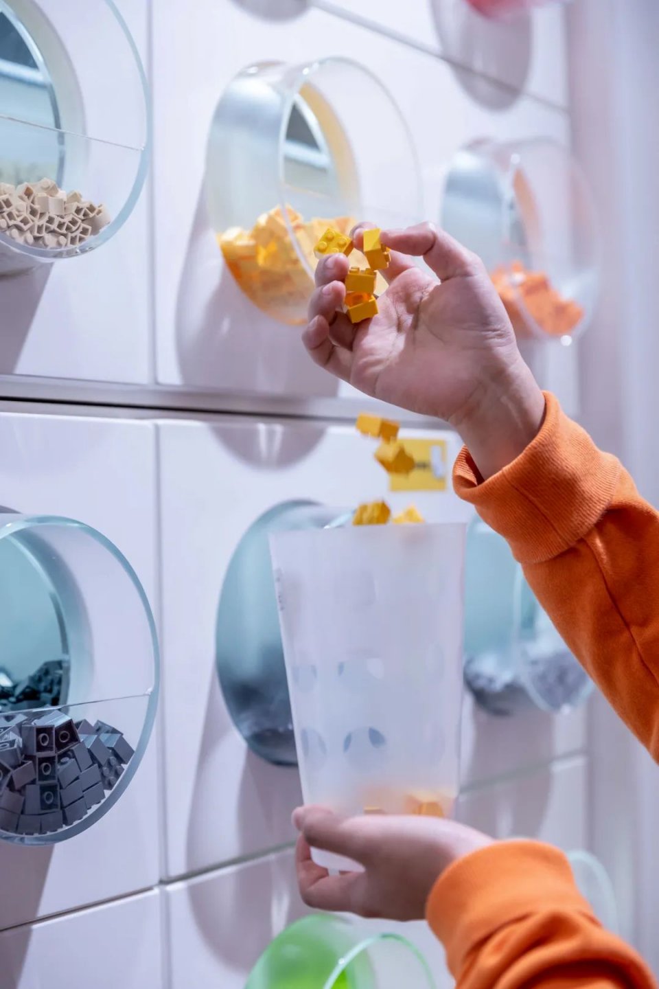 北京王府井乐高旗舰店视频,乐高王府井旗舰店定制小人