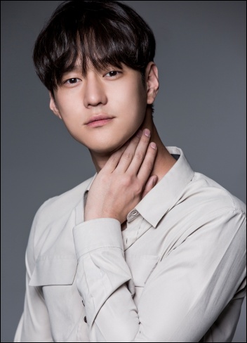 韩剧男主角单眼皮小眼睛推荐,韩剧中的男神都是谁