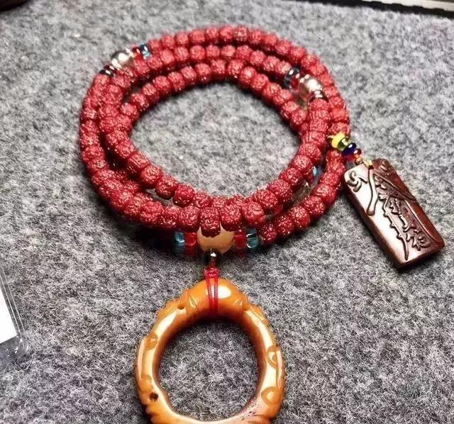 金刚菩提为什么不变色,金刚菩提为什么盘的色不均匀