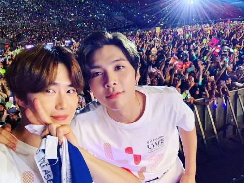 金俊勉朴灿烈吴世勋沙雕,金俊勉吴世勋搞笑视频