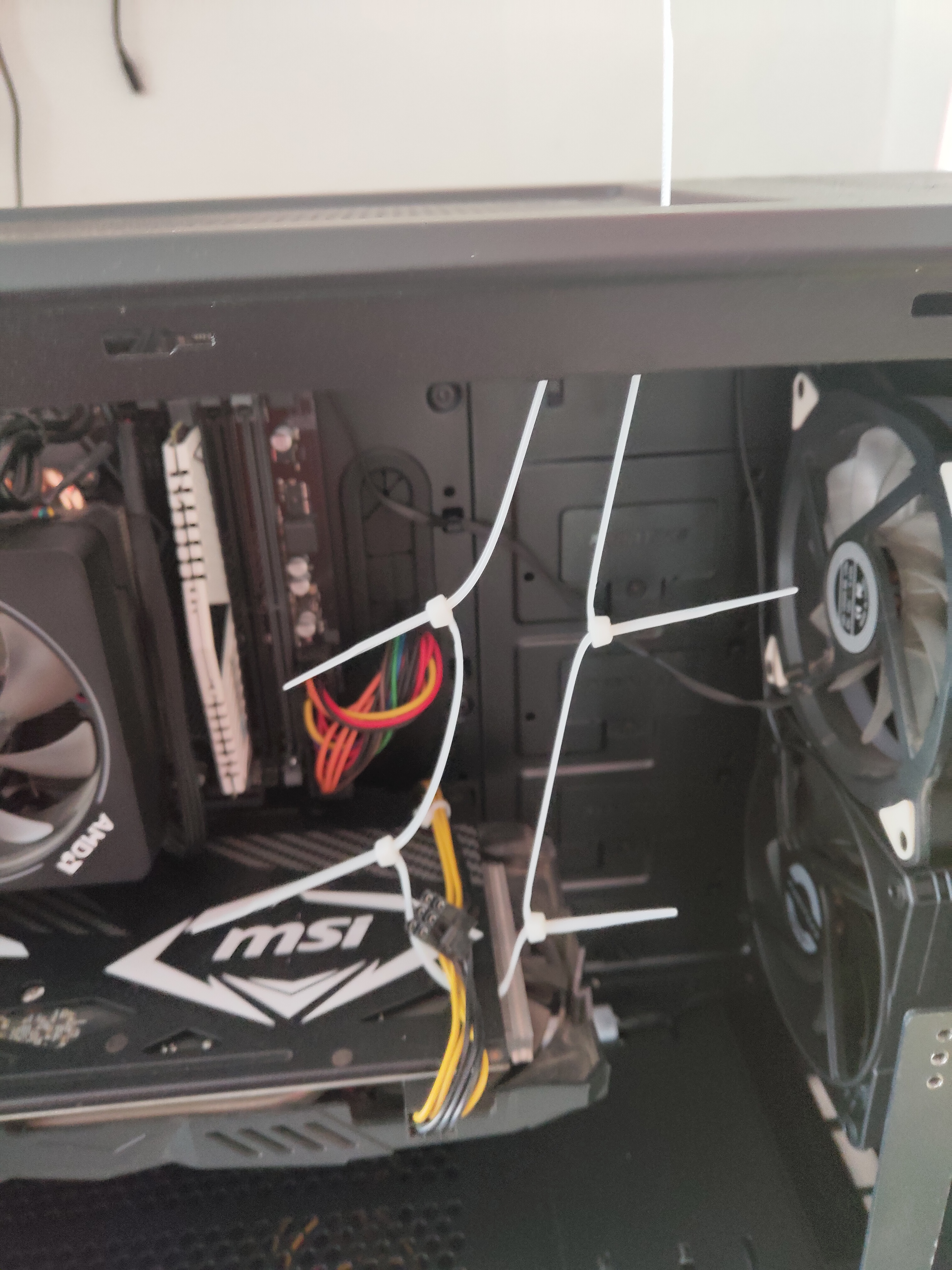 显卡风扇噪音大转速快怎么设置,微星小飞机怎么设置显卡风扇转速