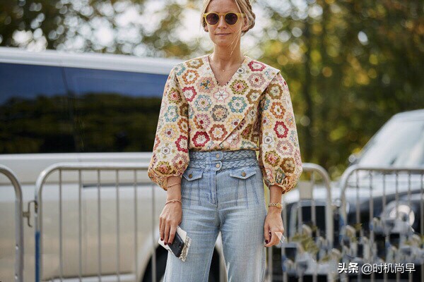 脖子短圆领v领,脖子短的女生有救了