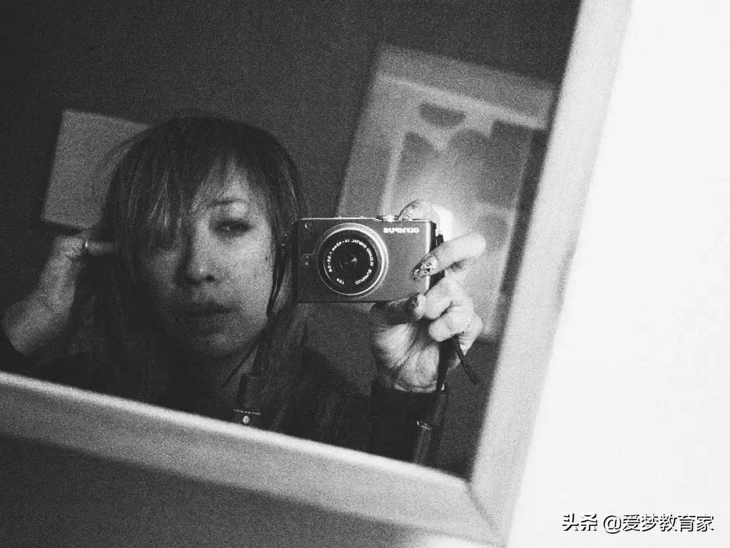 亚洲最狂野女导演,一年出3部新片,半个演艺圈为她站台