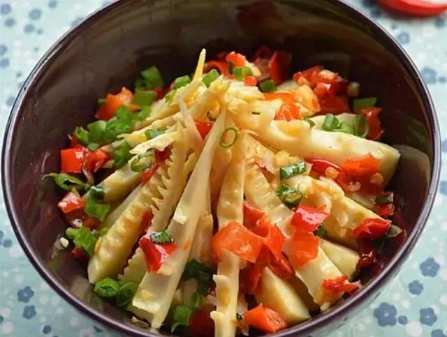 春天来点鲜美的春笋营养又好吃,春笋这样吃不涩不麻鲜脆可口