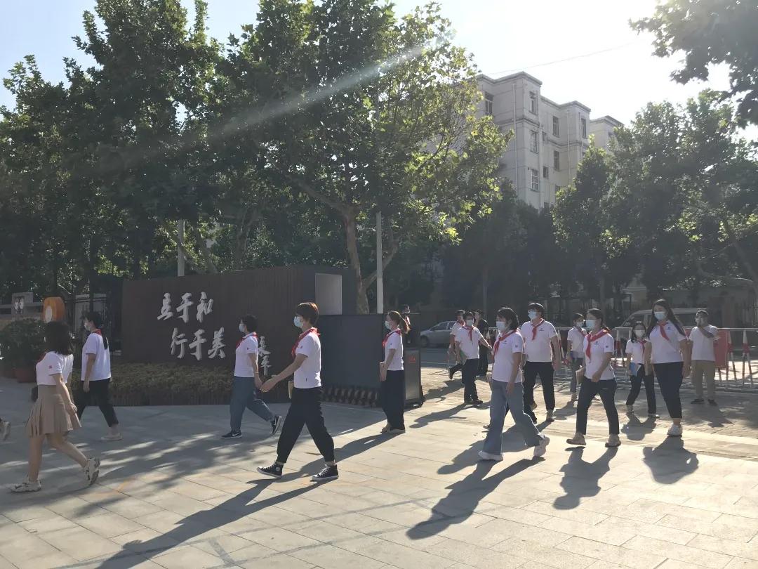 郑东新区永平路小学2021年秋季返校开学暨疫情应急处置演练