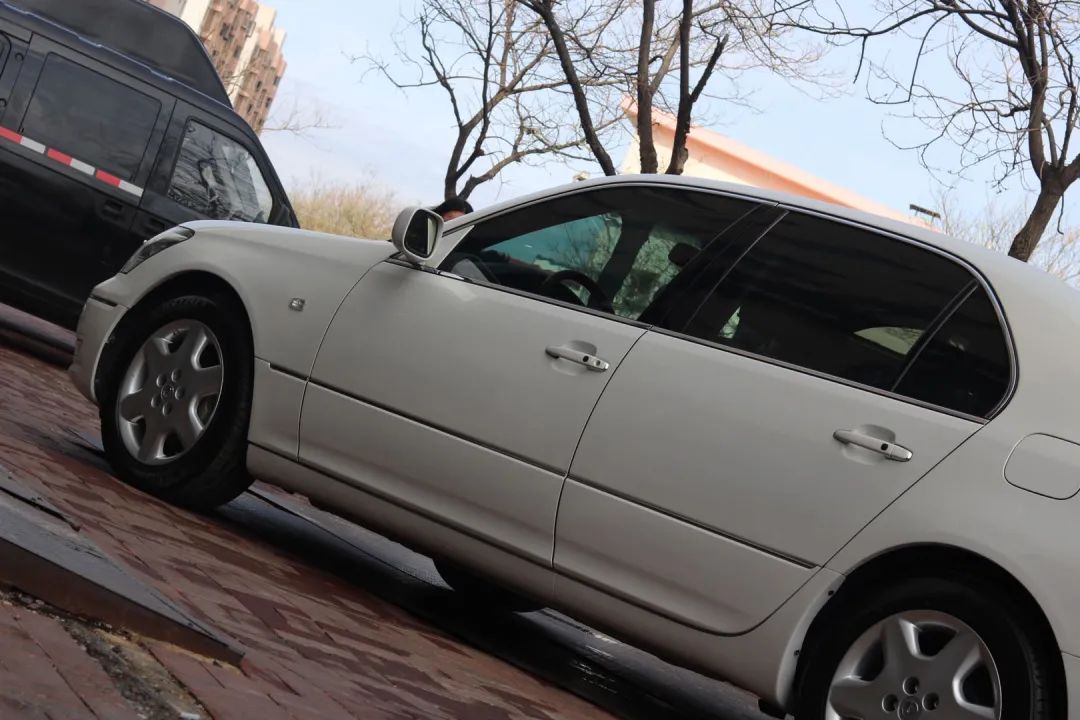 怪兽修车:翻新一辆2005年凌志LS430,当年百万经典车,满血复活