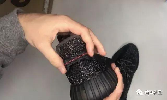 yeezy350冰蓝满天星鞋标真假,yeezy350boostv2黑侧满天星