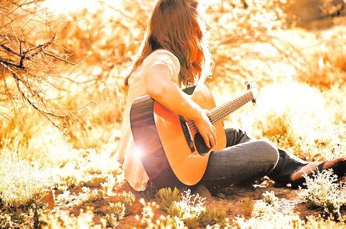 新手怎么判断吉他音质,吉他好坏鉴别视频教程