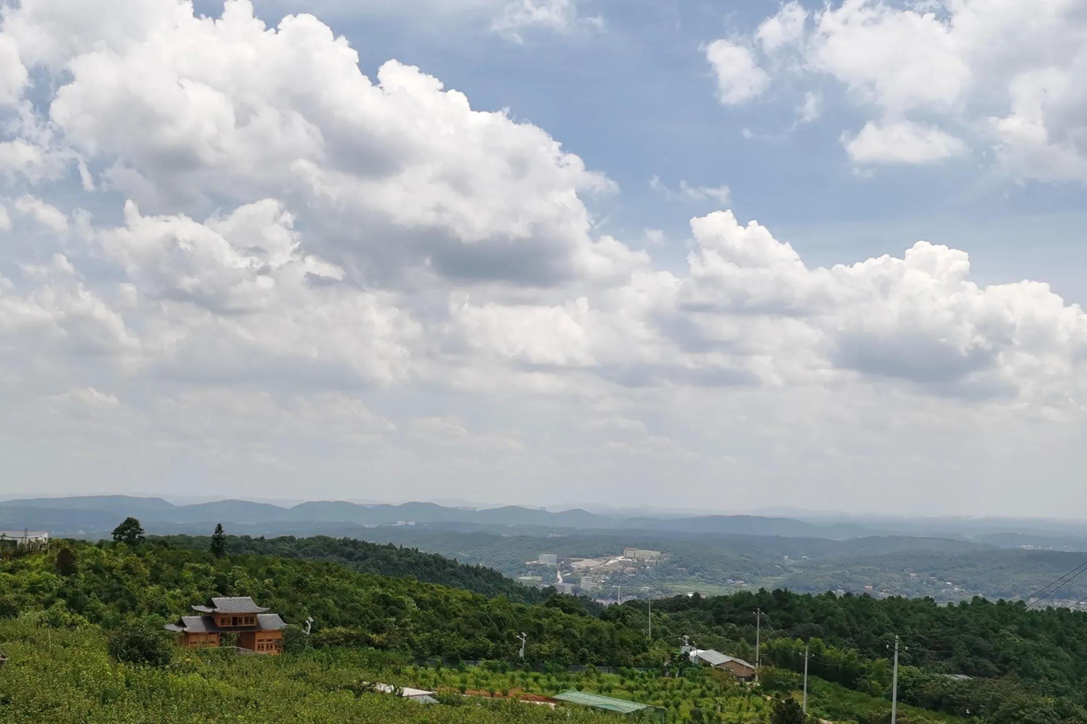 游莲花山有感,莲花山圣峰果业园