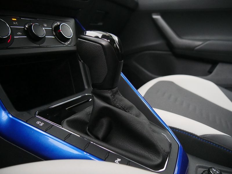 大众poloplus纵情乐活版,大众poloplus和飞度哪个好