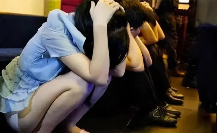 嫖娼被仙人跳没有一点职业道德,人与人之间连最基本的诚信都没有