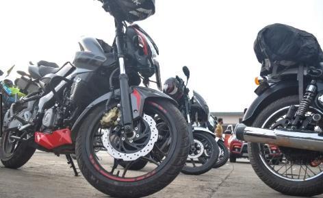 只要有c1驾照就可以开小车吗,c1驾照跟小轿车驾照是一样的吗