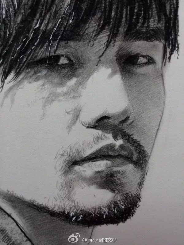 比起打印画,美院毕业的他,笔下这种彩铅水彩画才好看哭了~