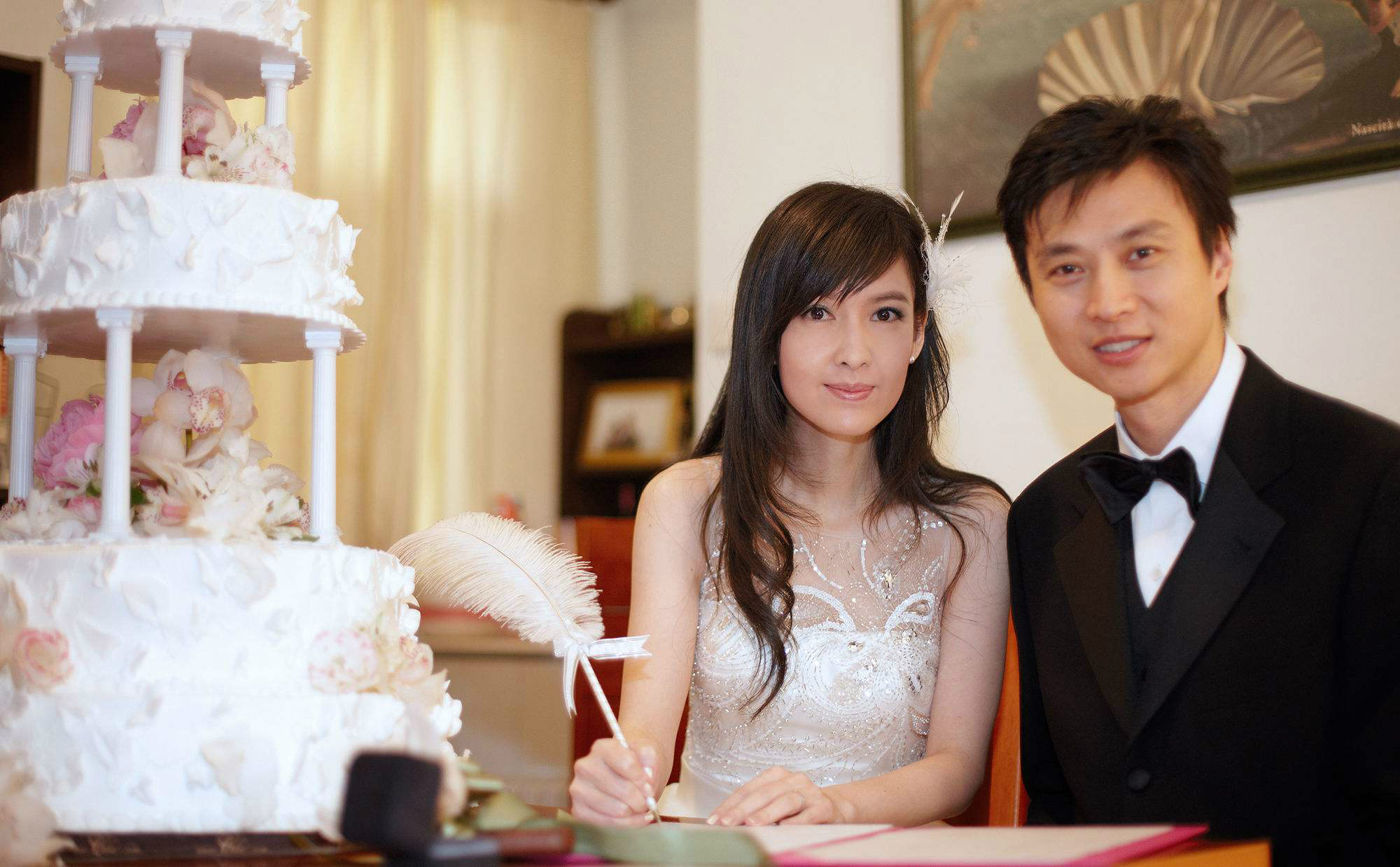 周慧敏谈出轨事件,为什么周慧敏能原谅老公出轨