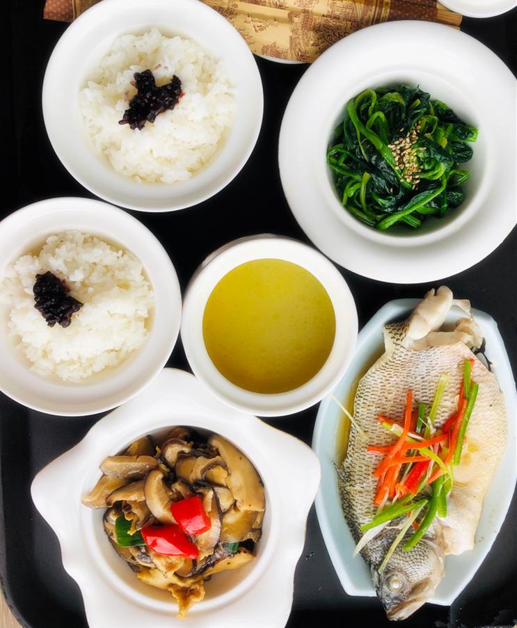 30天的月子餐图片,朋友圈月子餐晒图