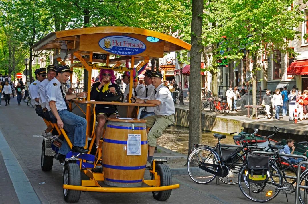 荷兰|当热爱与艺术交织,运河边的你被治愈了吗?