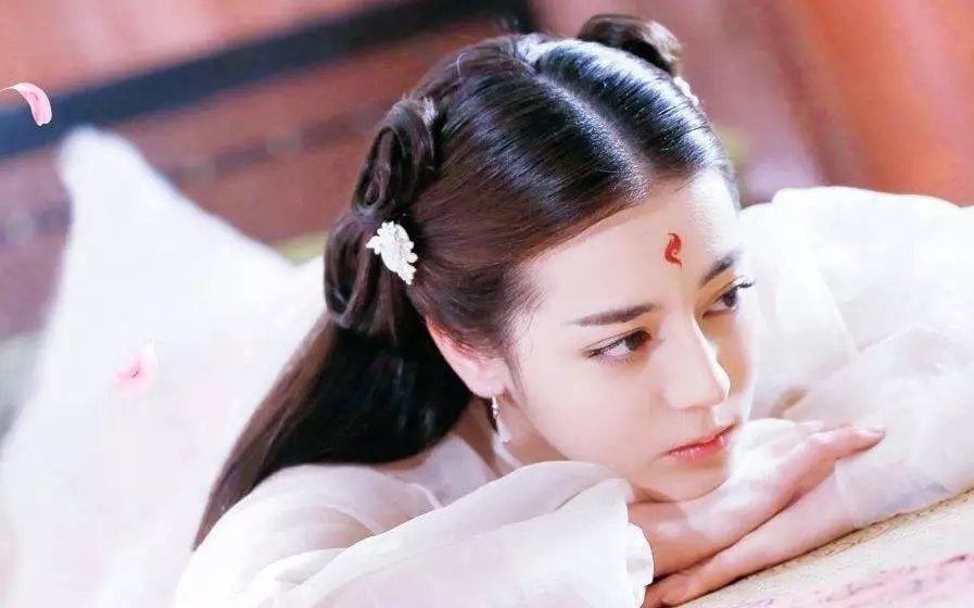 三生三世枕上书：许你十里桃花，也要许你半倾天下