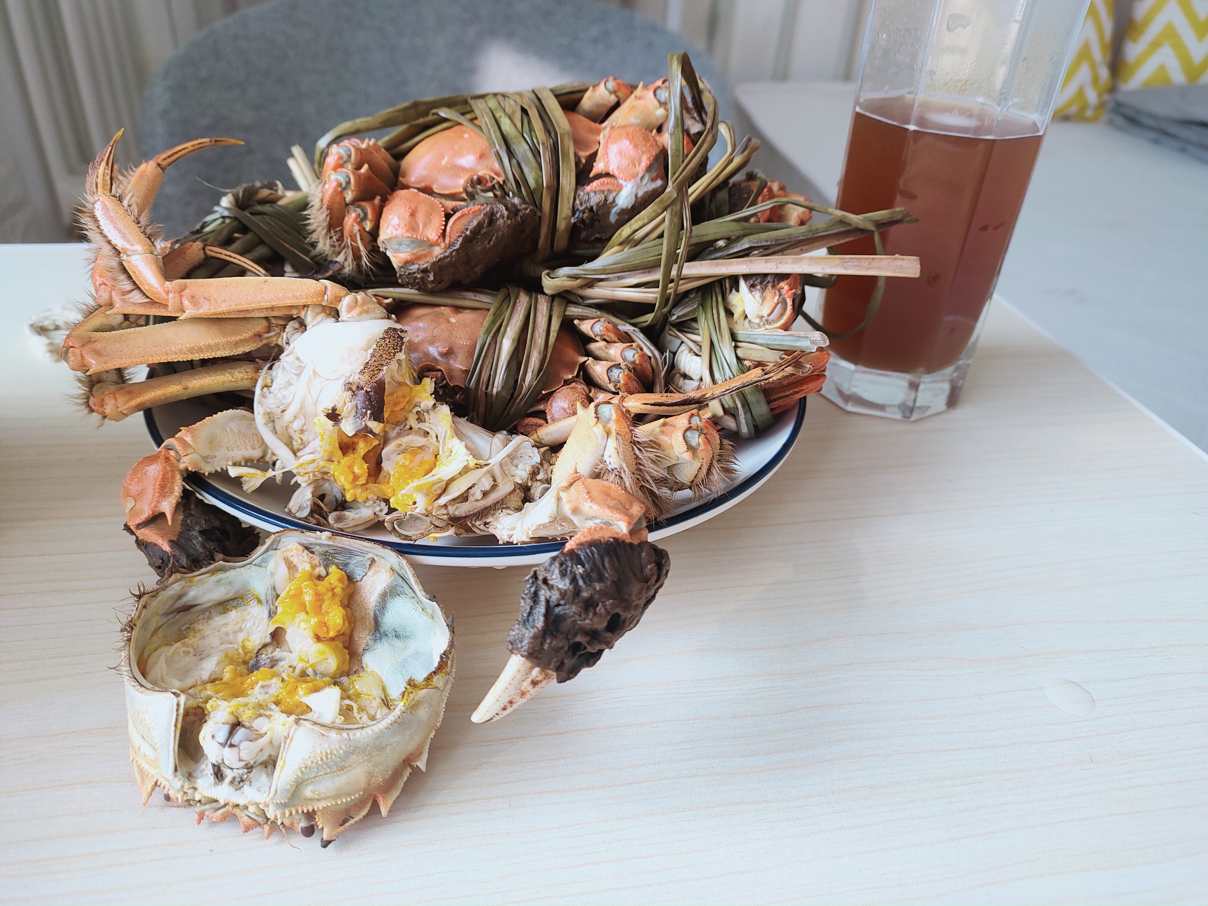 大闸蟹如何做才有营养视频,活的大闸蟹怎么做才好吃又营养