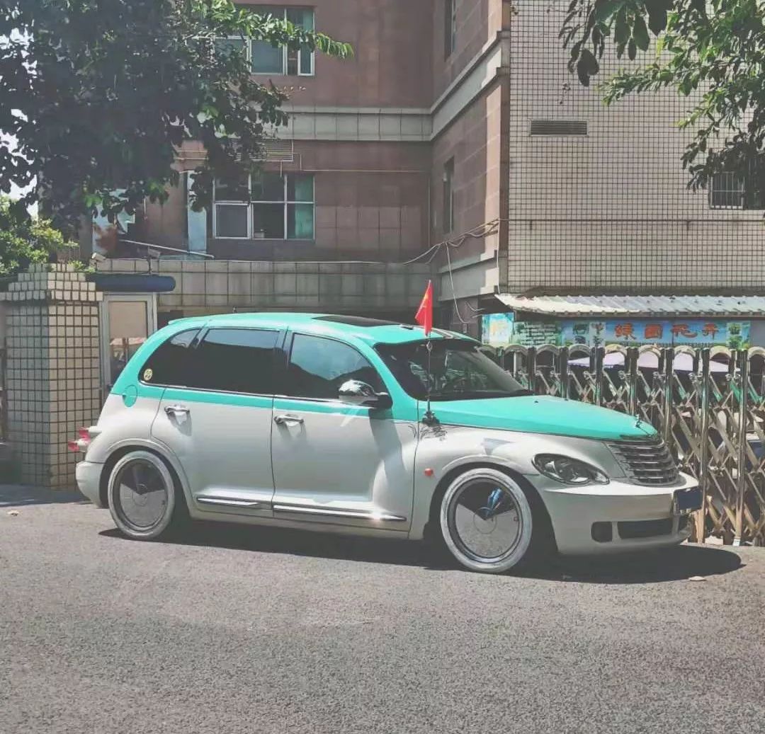 如此冷门的克莱斯勒PT漫步者改出满满复古味道,将复古进行到底