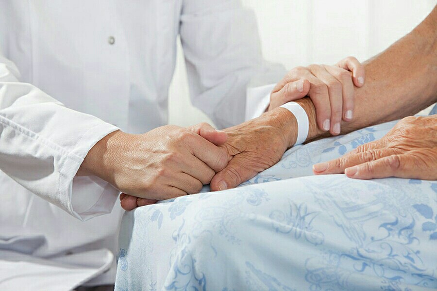 如果直肠癌发展到晚期，身体上会有哪些变化？