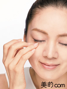 黑眼圈指南,干货告别黑眼圈看这三个按摩手法