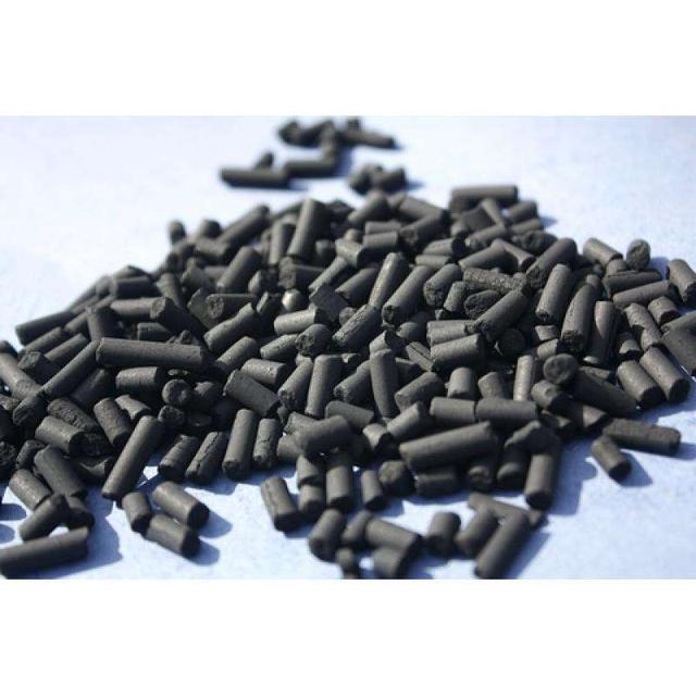 鱼缸水质发黄用什么滤材,鱼缸活性炭洗了几遍还是黑色的水