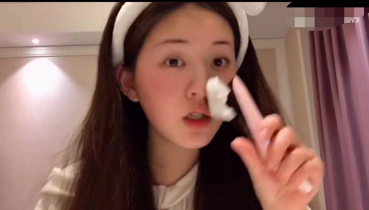 贝嫂维多利亚整鼻子了吗,贝嫂维多利亚化妆视频